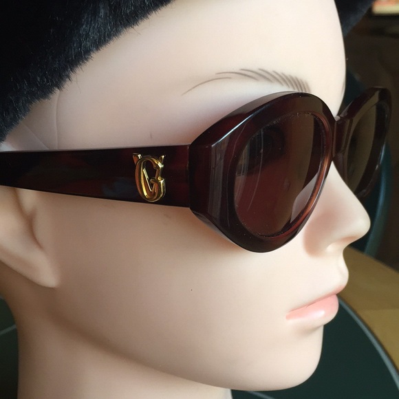 Gianni Versace Sunglasses - Picture 1 of 8